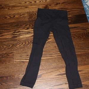 Wonder under lulu lemon leggings